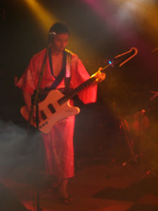 胸元がイヤラシイ